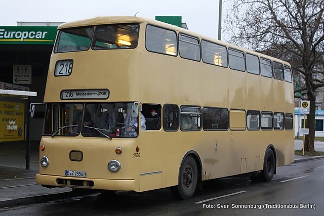 Wagen 2556 an der neuen Endstelle auf dem Messedamm, Foto: Sven Sonnenburg