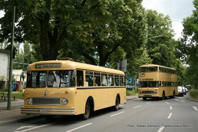 Wagen 415 und 1658 in Lankwitz