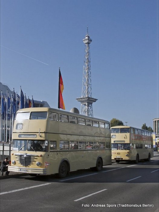 Wagen 1629 vor dem Funkturm am 10.10.2010