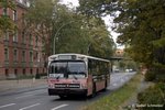 Am Schöneberger Ufer ordnet sich der Schnellbus 6416 ein, um zum Anhalter Bahnhof abzubiegen